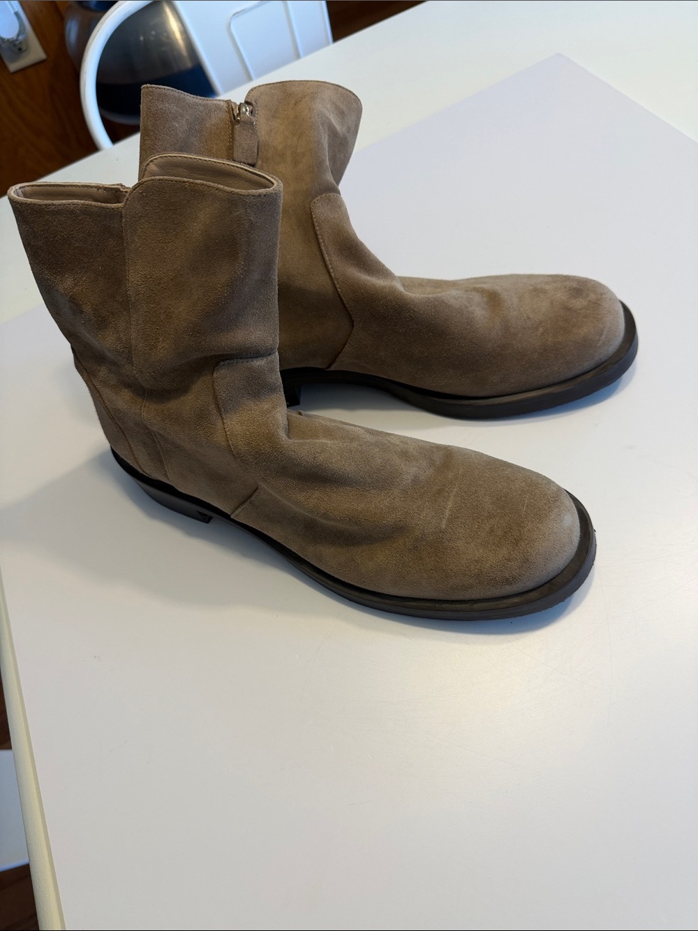 Stuart Weitzman 5050 Taupe Suede Pull-On Boots Sz 11.5.  Box45